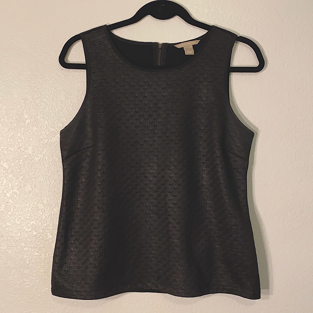 Banana Republic Textured Sleeveless blouse